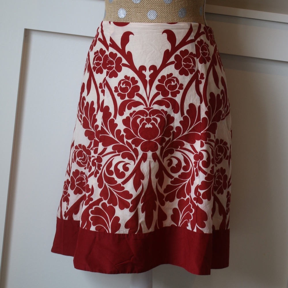 Ann Taylor red silk fluer de lis skirt